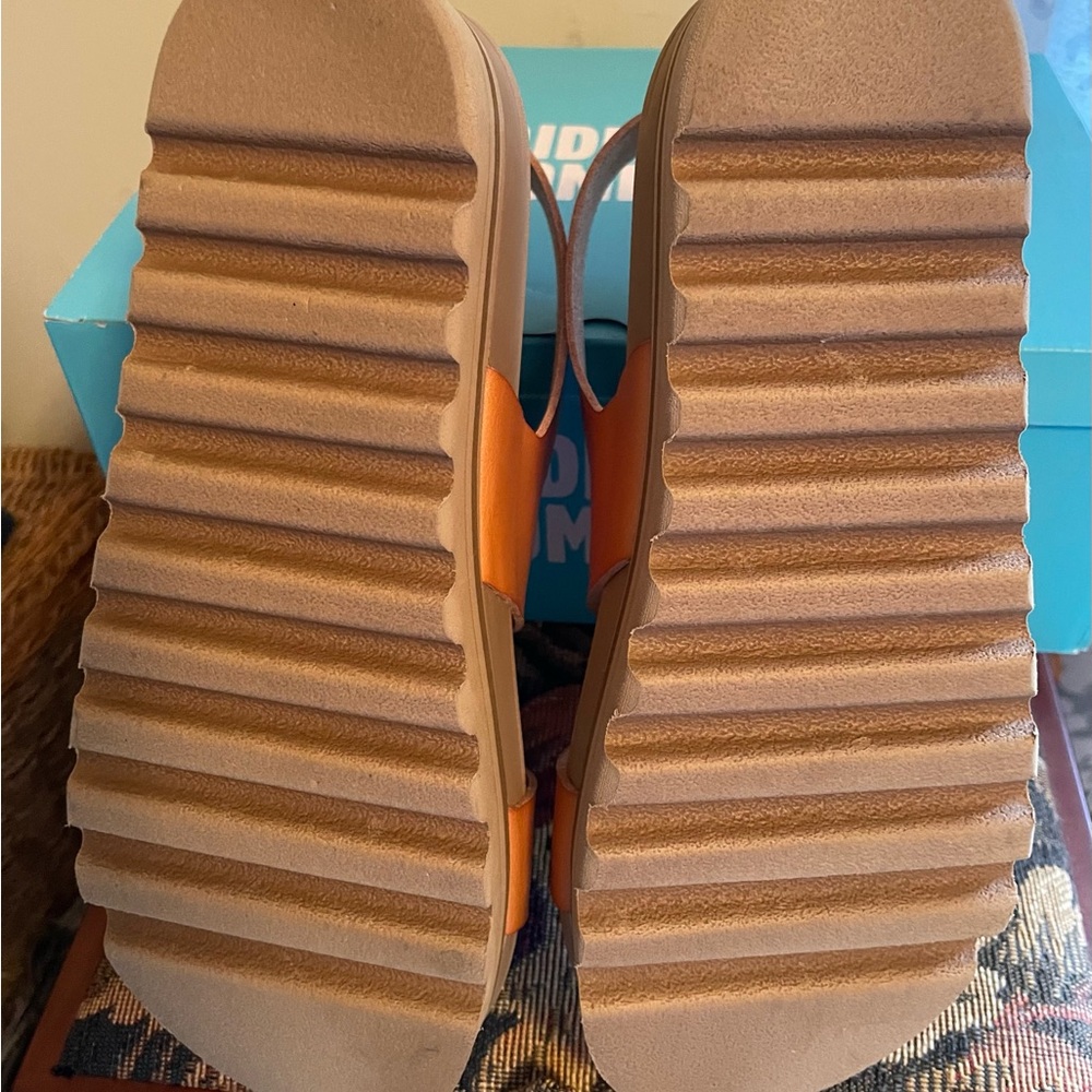 Reef Women’s Orange Dual-Strap Leather Sandals - Picture 4 of 5